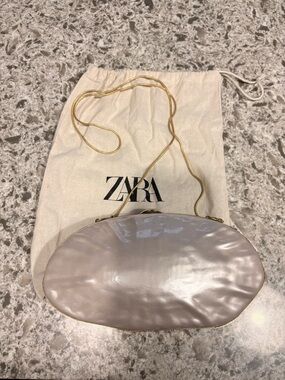 Zara Pearl-Effect Shell Clutch with Optional Gold Strap